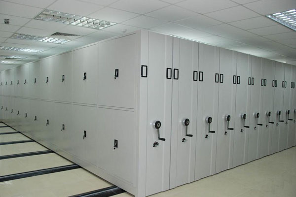 盛隆檔案密集柜廠家注重人才培養(yǎng)